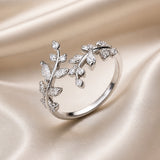 Anello in Oro Bianco con Zirconia