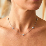 Collana Intarsiata in Zirconia con Motivi Floreali