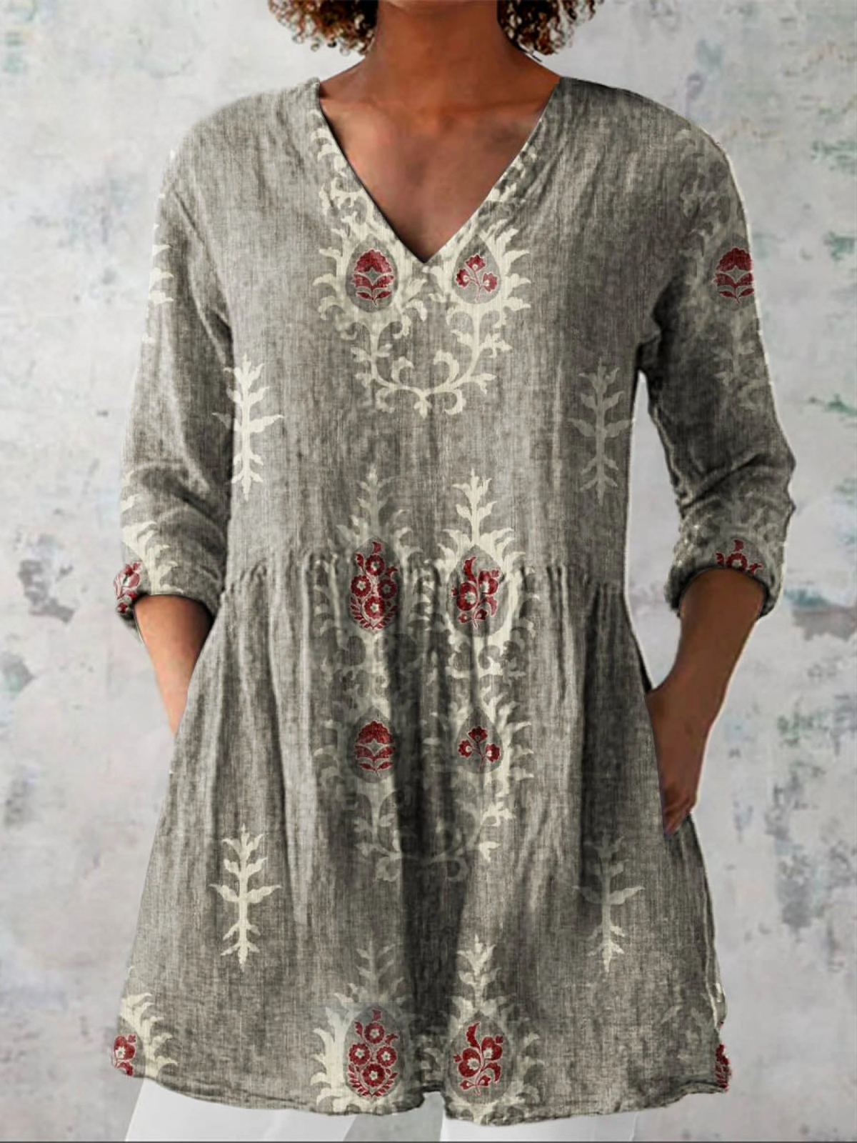 "Elise | Blusa Lunga con Decolleté a V". A minha loja