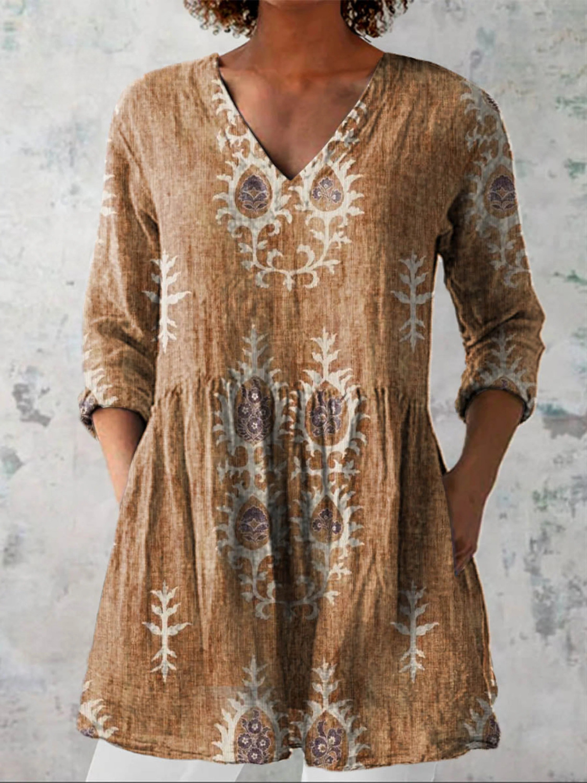"Elise | Blusa Lunga con Decolleté a V". A minha loja