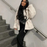 Kaja™ | Cappotto teddy elegante A minha loja