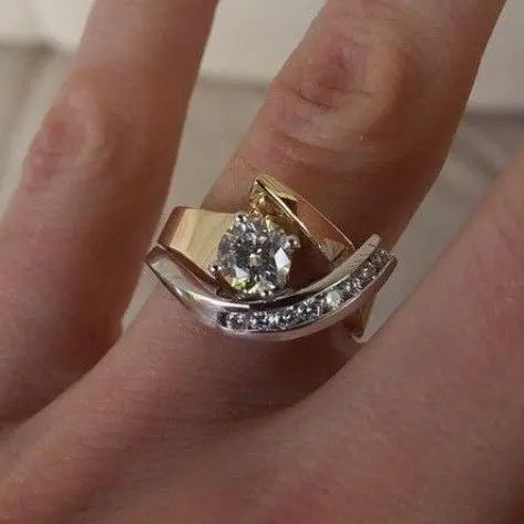Anello vintage irregolare con diamanti A minha loja