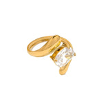 Anello in Oro con Zirconia a Forma di Goccia d'Acqua - Eleganza Senza Tempo