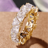 Anello Triangolare Vintage con Gemma