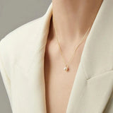 Collana Elegante con Pendente in Perla Classica