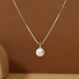 Collana Elegante con Pendente in Perla Classica
