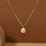 Collana Elegante con Pendente in Perla Classica
