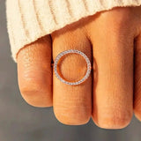 Anello in Zirconia Cubica a Forma Rotonda
