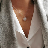 Collana Lussuosa con Zirconia a Forma di Girasole