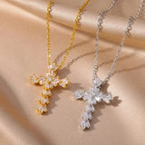 Collana Classica con Croce in Zirconia e Argento