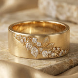 Anello Eternamente Elegante in Zirconia Dorata
