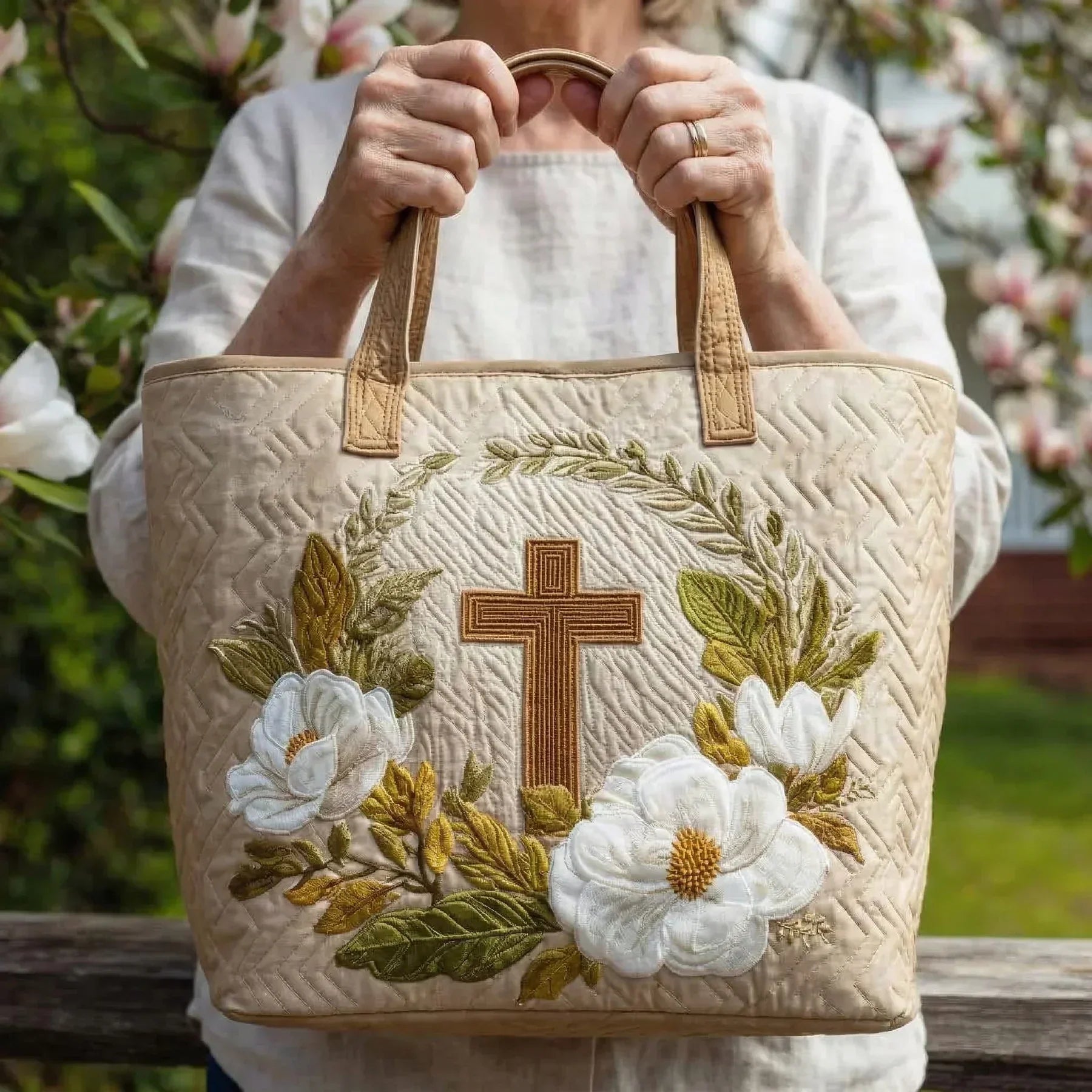Borsa artigianale trapuntata con croce sacra A minha loja